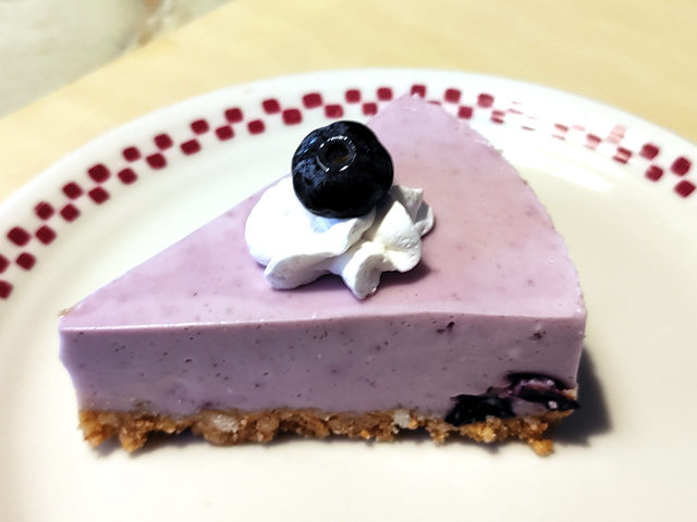 ブルーベリーを使って！シンプルなレアチーズ♪