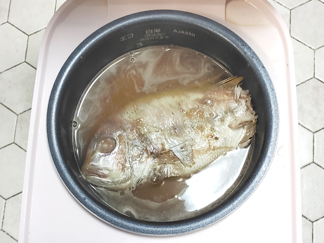 炊飯器で！レンコダイの炊き込みご飯♪